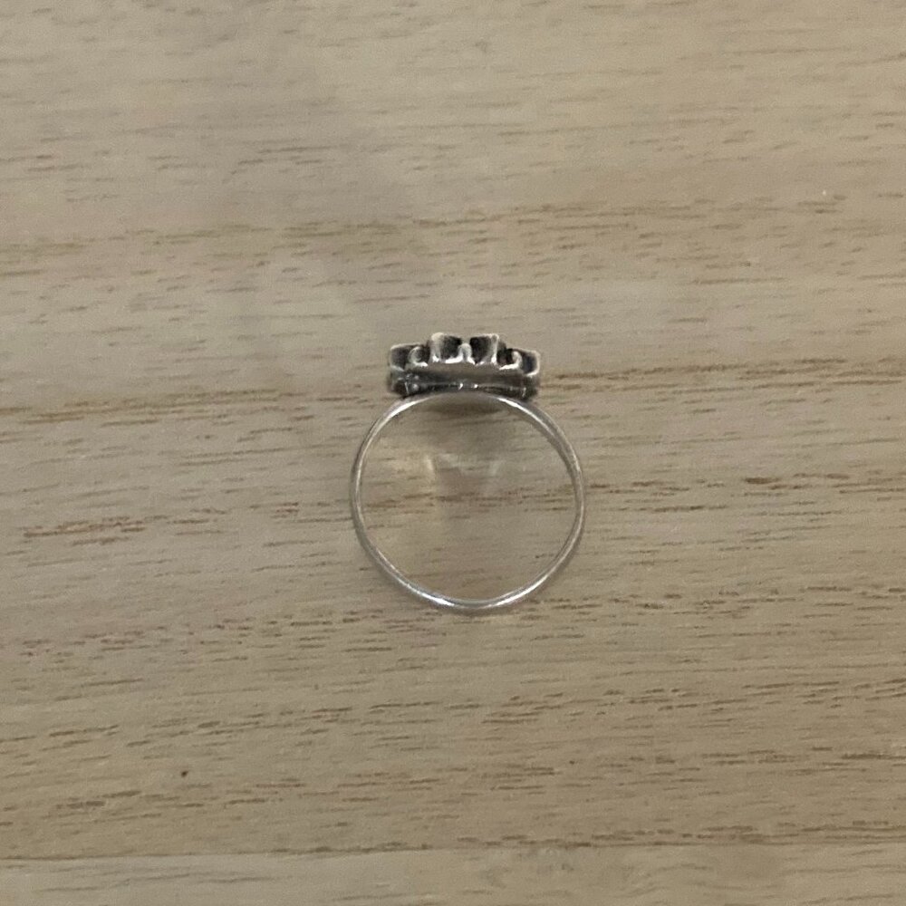 Ring Turquoise flower set in 925 Silver Sz 8 - Picture 3 of 6